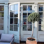 The Midsummer Common - Modern & Spacious 2Bdr House With Garden